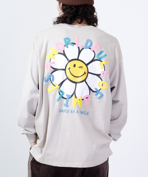 FUNALIVE（ファンアライブ）の「SMILEY FACE 別注　ワイドロングTシャツ（Tシャツ/カットソー・メンズ・ブラック系その他3/ホワイト系その他3/ブラック系その他2/ホワイト/ライトブラック/ブラック/インディゴブルー/ホワイト系その他2/パープル/グリーン/アッシュ/グレイッシュベージュ/ブラック系その他4/ブラック系その他5/ホワイト系その他5/ピンク系その他/ホワイト系その他4/グリーン系その他/ブルー系その他/スミクロ・M/L/LL/3L/4L）」の14枚目の写真