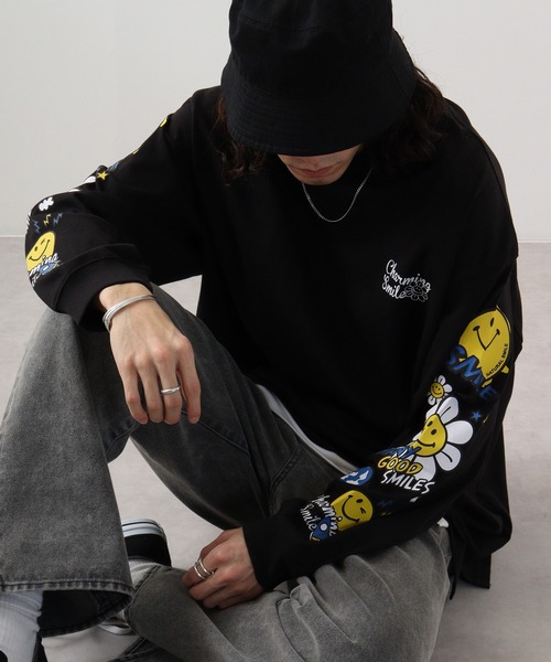FUNALIVE（ファンアライブ）の「SMILEY FACE 別注　ワイドロングTシャツ（Tシャツ/カットソー・メンズ・ブラック系その他3/ホワイト系その他3/ブラック系その他2/ホワイト/ライトブラック/ブラック/インディゴブルー/ホワイト系その他2/パープル/グリーン/アッシュ/グレイッシュベージュ/ブラック系その他4/ブラック系その他5/ホワイト系その他5/ピンク系その他/ホワイト系その他4/グリーン系その他/ブルー系その他/スミクロ・M/L/LL/3L/4L）」の8枚目の写真