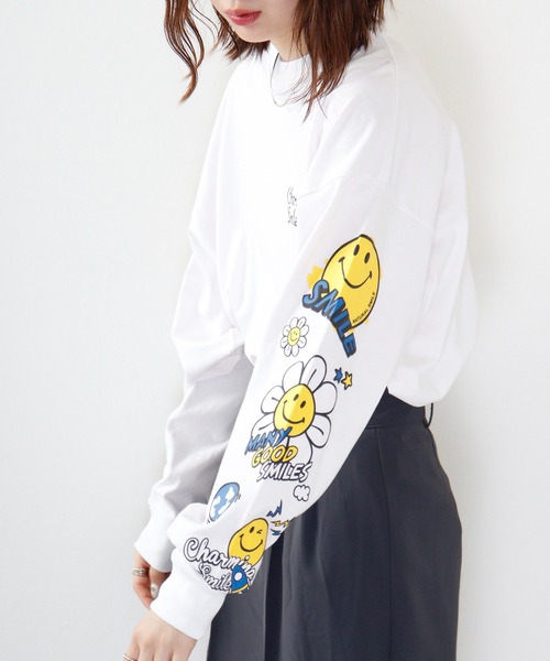 FUNALIVE（ファンアライブ）の「SMILEY FACE 別注　ワイドロングTシャツ（Tシャツ/カットソー・メンズ・ブラック系その他3/ホワイト系その他3/ブラック系その他2/ホワイト/ライトブラック/ブラック/インディゴブルー/ホワイト系その他2/パープル/グリーン/アッシュ/グレイッシュベージュ/ブラック系その他4/ブラック系その他5/ホワイト系その他5/ピンク系その他/ホワイト系その他4/グリーン系その他/ブルー系その他/スミクロ・M/L/LL/3L/4L）」の22枚目の写真