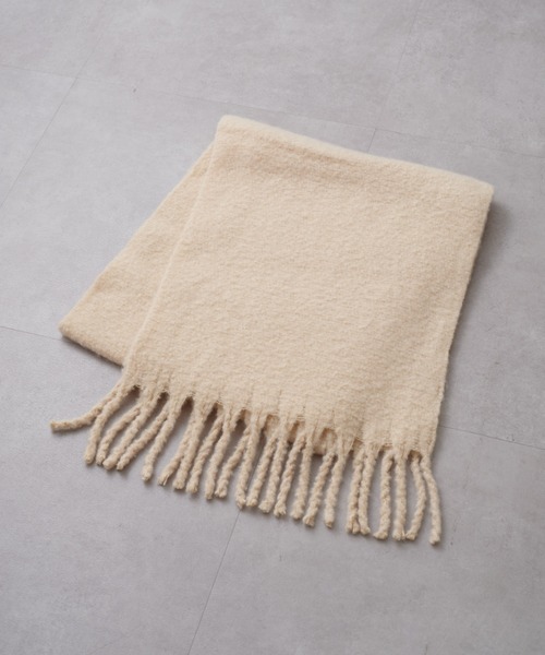 COLONY 2139（コロニートゥーワンスリーナイン）の「静電気防止バルキーフリンジストール（ストール/ショール・レディース・チャコールグレー/ブルー/アイボリー/イエロー・FREE）」の6枚目の写真