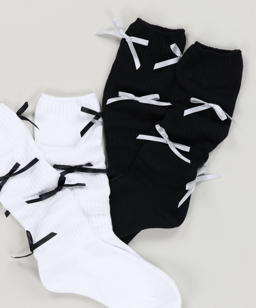 SPINNS（スピンズ）の「リボン付き ルーズソックス（ソックス/靴下・レディース・ホワイト×ブラック/ブラック×シルバー・ONESIZE）」の12枚目の写真