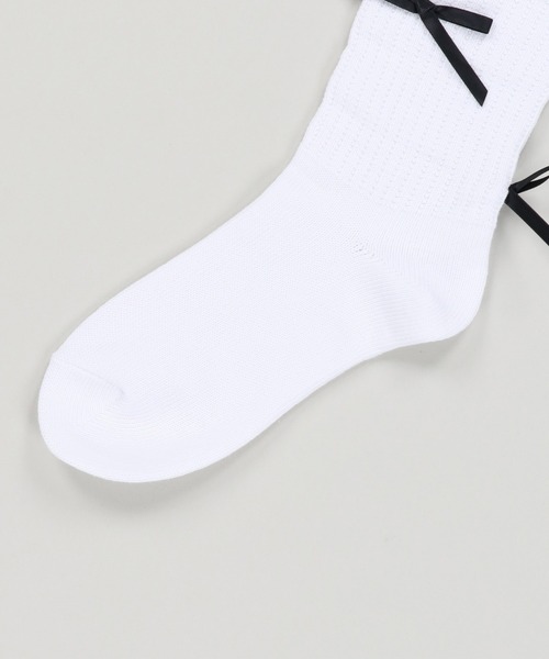 SPINNS（スピンズ）の「リボン付き ルーズソックス（ソックス/靴下・レディース・ホワイト×ブラック/ブラック×シルバー・ONESIZE）」の17枚目の写真