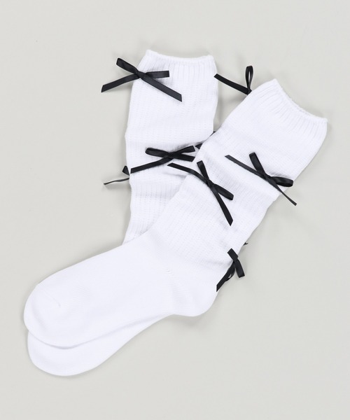 SPINNS（スピンズ）の「リボン付き ルーズソックス（ソックス/靴下・レディース・ホワイト×ブラック/ブラック×シルバー・ONESIZE）」の14枚目の写真