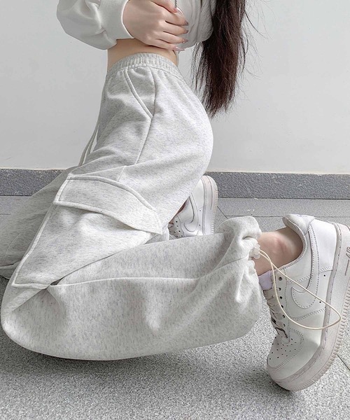NANEA(ナネア)の「裾ドロストカーゴスウェットパンツ(スウェットパンツ・レディース・ピンク/グレー/ブラック/オートミール・LARGE/MEDIUM/SMALL/X-LARGE)」の9枚目の写真