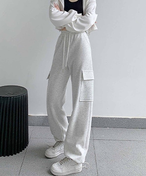 NANEA(ナネア)の「裾ドロストカーゴスウェットパンツ(スウェットパンツ・レディース・ピンク/グレー/ブラック/オートミール・LARGE/MEDIUM/SMALL/X-LARGE)」の11枚目の写真