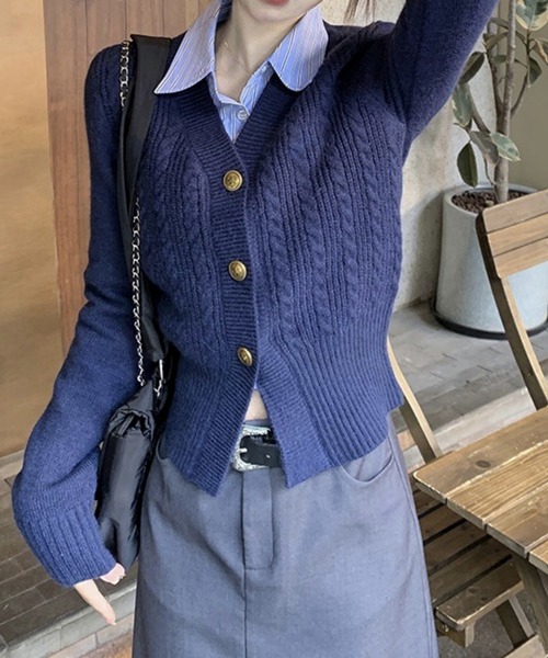 MAISON DE THERESE(メゾン ド テレーズ)の「ボタン開 ケーブルニットカーディガン セーター ボレロ(カーディガン/ボレロ・レディース・ブルー/グレー/レッド・FREE)」の8枚目の写真