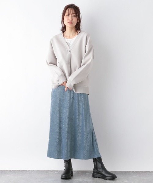 GLOBAL WORK（グローバルワーク）の「クラッシュベロアスカート/976939（スカート・レディース・グレイッシュベージュ/ブルー/ブラック・MEDIUM/LARGE）」の18枚目の写真
