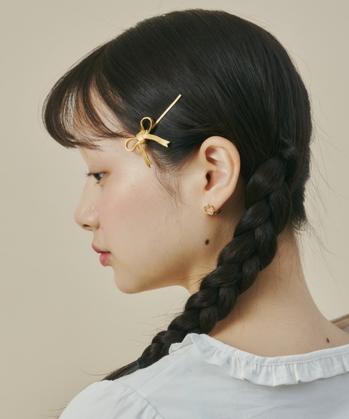 GIUNON(ジウノン)の「ribbon hair pin / リボンヘアピン(ヘアピン・レディース・シルバー/ゴールド・FREE)」の4枚目の写真