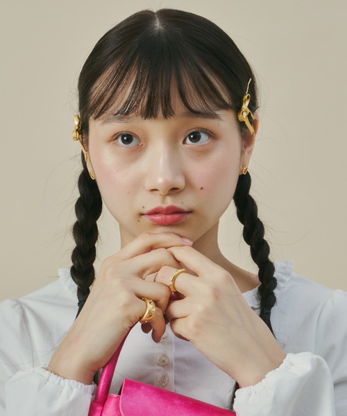 GIUNON(ジウノン)の「ribbon hair pin / リボンヘアピン(ヘアピン・レディース・シルバー/ゴールド・FREE)」の5枚目の写真