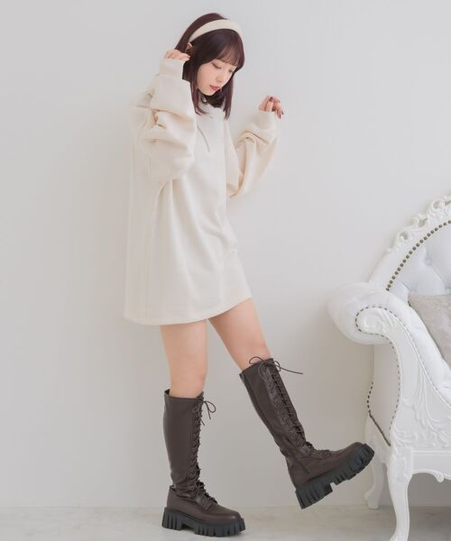 ems excite（エムズエキサイト）の「ハーフZIP胸刺繍BIGトレーナー（スウェット・レディース・ピンク/チャコールグレー/ナチュラル・FREE）」の22枚目の写真