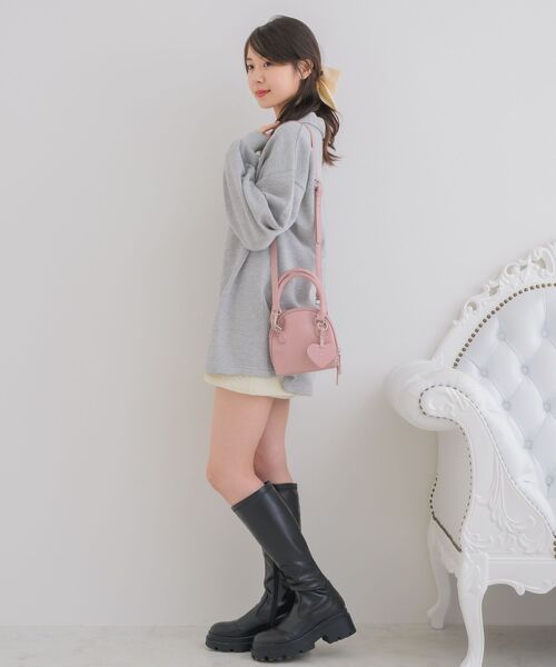 ems excite（エムズエキサイト）の「ハーフZIP胸刺繍BIGトレーナー（スウェット・レディース・ピンク/チャコールグレー/ナチュラル・FREE）」の6枚目の写真