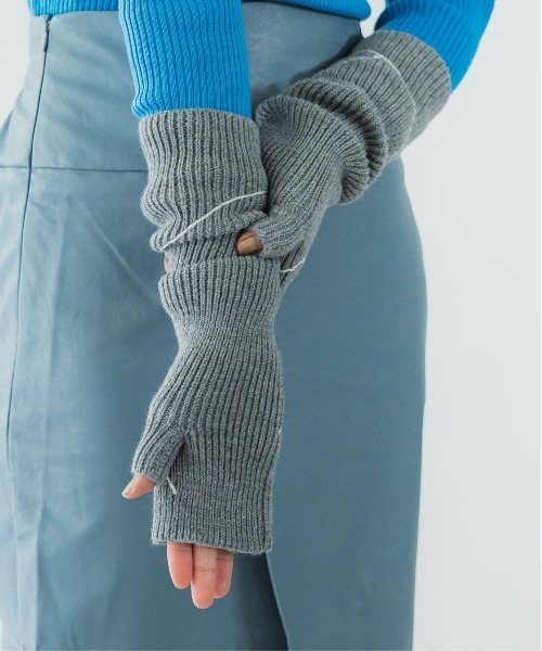 CONTROL FREAK / CTFK（コントロールフリーク）の「CONTROL FREAK(コントロールフリーク)ラインリブニットグローブ（アームカバー・レディース・ベージュ/グリーン/グレー/ブルー・FREE）」の2枚目の写真