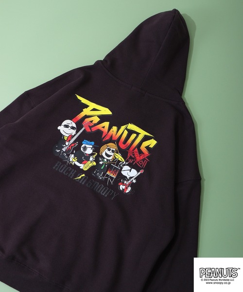 PEANUTS(ピーナッツ)の「PEANUTS スヌーピー ヘビーウェイト ロック スウェット パーカー(パーカー・レディース・ブラック/ネイビー系1/アイボリー系1/アイボリー系2/ブラック系2/ネイビー/ネイビー系2/アイボリー/ブラック系1・L/M/LL)」の5枚目の写真