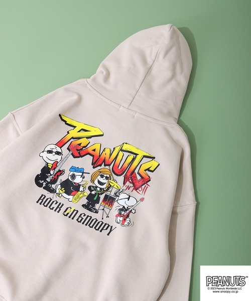 PEANUTS(ピーナッツ)の「PEANUTS スヌーピー ヘビーウェイト ロック スウェット パーカー(パーカー・レディース・ブラック/ネイビー系1/アイボリー系1/アイボリー系2/ブラック系2/ネイビー/ネイビー系2/アイボリー/ブラック系1・L/M/LL)」の6枚目の写真