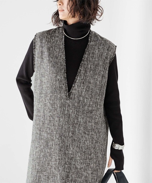 UR'S(ユアーズ)の「ディープVネックツイードミニワンピース(ワンピース・レディース・ネイビー/グレー・M/L/S)」の5枚目の写真