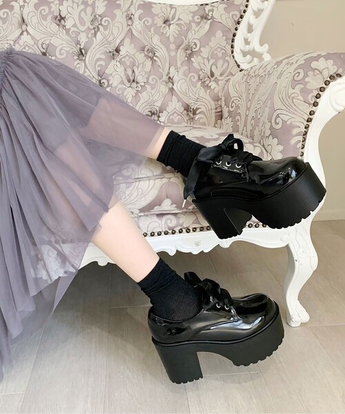 cs T&P(シーエスティーアンドピー)の「厚底マニッシュシューズ(パンプス・レディース・ブラック/ブラック系1・S/M/L/LL)」の4枚目の写真