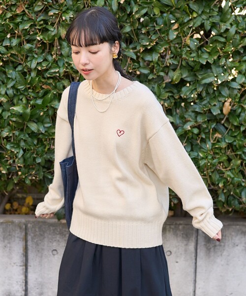 FREAK'S STORE（フリークスストア）の「ワンポイント ハート ベーシックニットプルオーバー（ニット/セーター・レディース・レッド/ブラック/オフホワイト/オリーブ・ﾌﾘ-）」の17枚目の写真