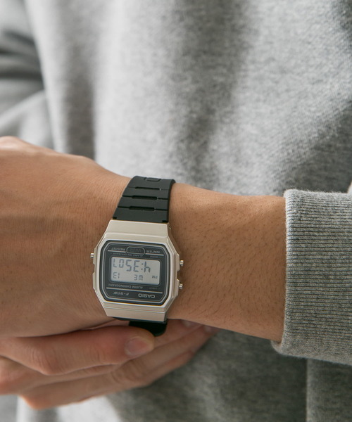 CASIO(カシオ)の「CASIO F-91WM(アナログ腕時計・メンズ・オリーブ/シルバー・FREE)」の4枚目の写真