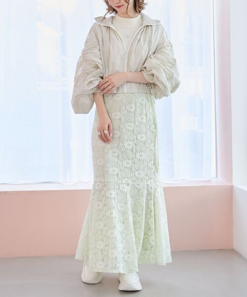 MAJESTIC LEGON(マジェスティックレゴン)の「ラインショートブルゾン(ブルゾン・レディース・グレー/アイボリー/ピンク・MEDIUM)」の4枚目の写真