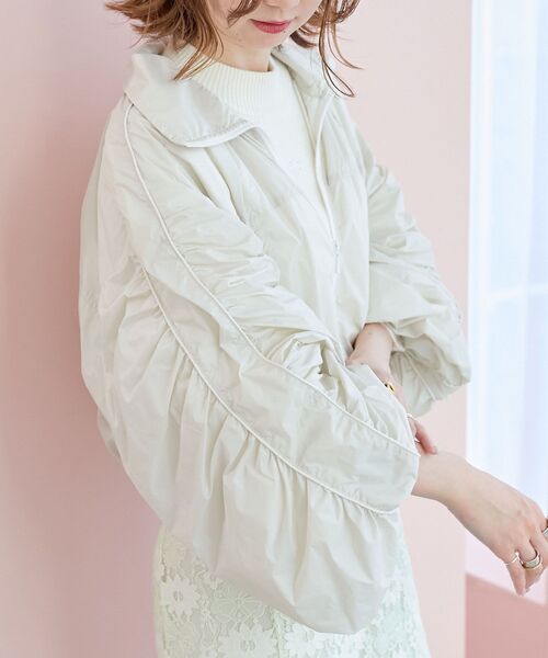 MAJESTIC LEGON(マジェスティックレゴン)の「ラインショートブルゾン(ブルゾン・レディース・グレー/アイボリー/ピンク・MEDIUM)」の10枚目の写真