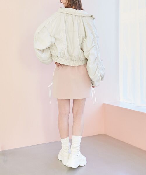 MAJESTIC LEGON(マジェスティックレゴン)の「ラインショートブルゾン(ブルゾン・レディース・グレー/アイボリー/ピンク・MEDIUM)」の14枚目の写真