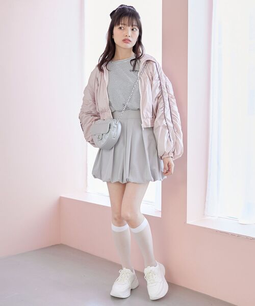 MAJESTIC LEGON(マジェスティックレゴン)の「ラインショートブルゾン(ブルゾン・レディース・グレー/アイボリー/ピンク・MEDIUM)」の17枚目の写真