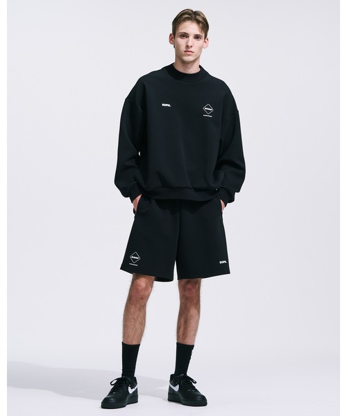 F.C.Real Bristol(エフシーレアルブリストル)の「TECH SWEAT TEAM CREWNECK BAGGY TOP(スウェット・メンズ・ブラック/オフホワイト/グレー・X-LARGE/LARGE/MEDIUM/SMALL)」の4枚目の写真