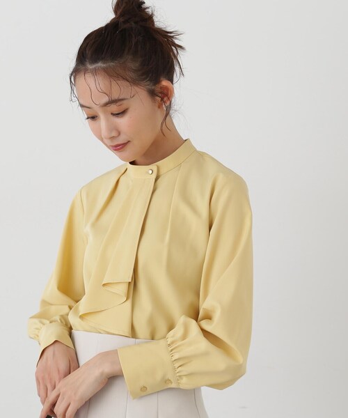 N.(N. Natural Beauty Basic)(エヌエヌナチュラルビューティーベーシック)の「◆フリルタイロングスリーブブラウス(シャツ/ブラウス・レディース・ネイビー/オフホワイト/ブルー/ドット/イエロー・MEDIUM)」の17枚目の写真