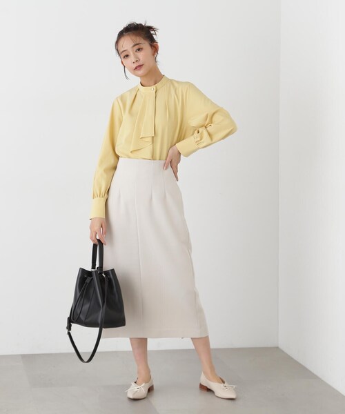 N.(N. Natural Beauty Basic)(エヌエヌナチュラルビューティーベーシック)の「◆フリルタイロングスリーブブラウス(シャツ/ブラウス・レディース・ネイビー/オフホワイト/ブルー/ドット/イエロー・MEDIUM)」の20枚目の写真