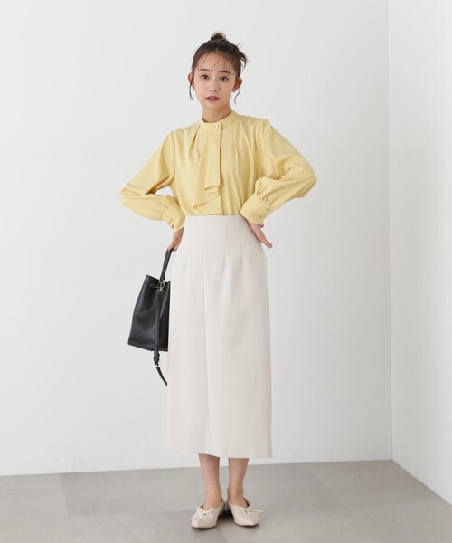 N.(N. Natural Beauty Basic)(エヌエヌナチュラルビューティーベーシック)の「◆フリルタイロングスリーブブラウス(シャツ/ブラウス・レディース・ネイビー/オフホワイト/ブルー/ドット/イエロー・MEDIUM)」の21枚目の写真