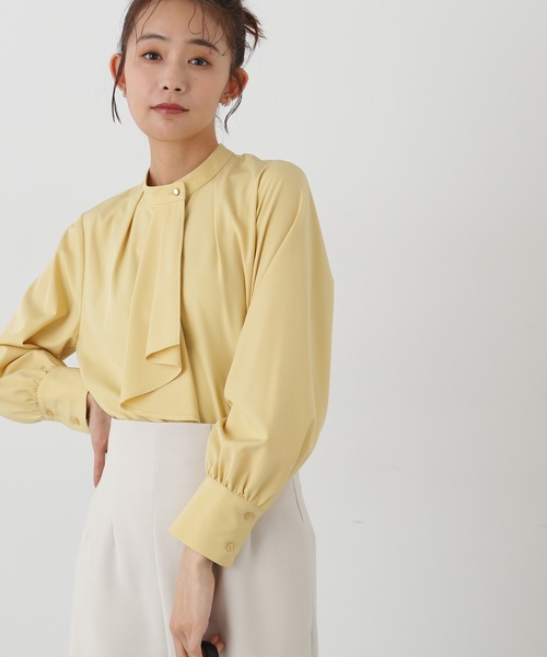 N.(N. Natural Beauty Basic)(エヌエヌナチュラルビューティーベーシック)の「◆フリルタイロングスリーブブラウス(シャツ/ブラウス・レディース・ネイビー/オフホワイト/ブルー/ドット/イエロー・MEDIUM)」の5枚目の写真