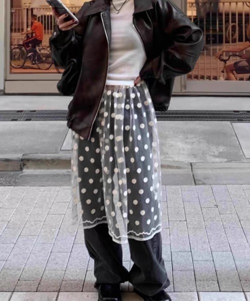 DIAVEL（ディアベル）の「裾レース　ドット柄チュールスカート（スカート・レディース・ブラック/ホワイト・M）」の6枚目の写真