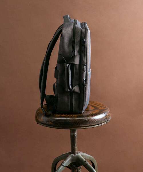 RODE SKO(ロデスコ)の「撥水3WAYリュック M(バックパック/リュック・メンズ・チャコールグレー/ブラック・ONE)」の3枚目の写真