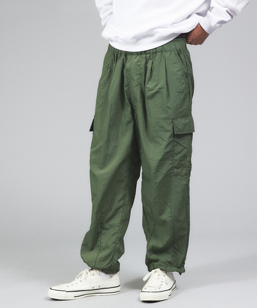 ABAHOUSE(アバハウス)の「2WAY NYLON EASY CARGO PANT / 裏メッシュバルーンカーゴパンツ(カーゴパンツ・メンズ・グレー/ブラック/カーキ・M/L/XL)」の3枚目の写真