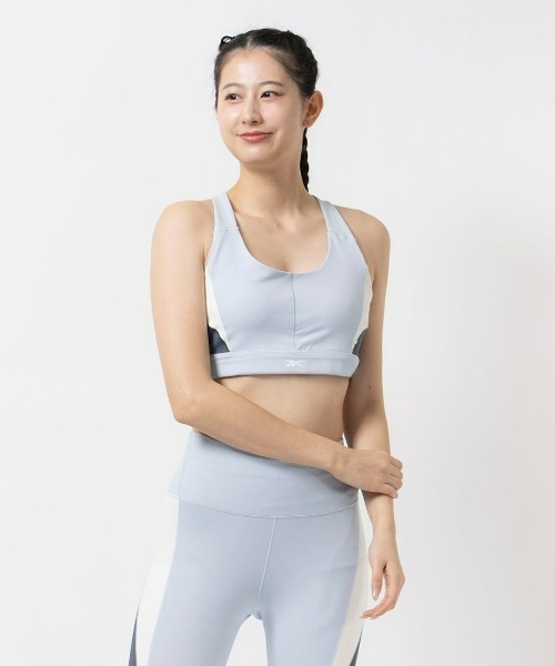 Reebok（リーボック）の「ラックス レーサーバック カラーブロック ブラトップ / LUX RACER BRA - CB（スポーツブラ・レディース・ライトブルー/ブラック/ベージュ・XX-LARGE/X-LARGE/LARGE/MEDIUM/SMALL/X-SMALL）」の3枚目の写真