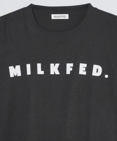 MILKFED.（ミルクフェド）の「MILKFED. WIDE S/S TOP（Tシャツ/カットソー・レディース・ベージュ/ネイビー/ブラック/ホワイト・ONE SIZE）」の11枚目の写真