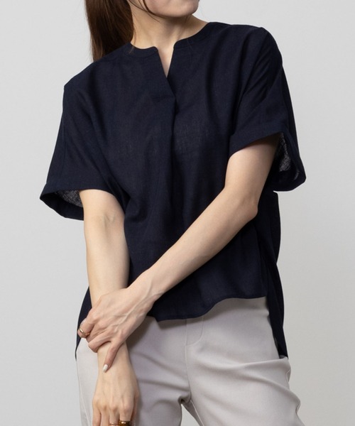 HusHusH（ハッシュアッシュ）の「HusHusH ハッシュアッシュ リネン混スキッパーシャツ（シャツ/ブラウス・レディース・ホワイト/ライトイエロー/ネイビー・L/M/S）」の2枚目の写真