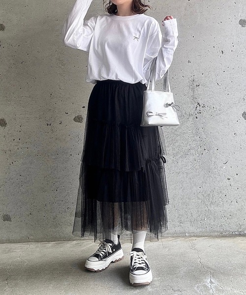 cuorequal（クオレコール）の「リボンワンポイントロングＴシャツ（Tシャツ/カットソー・レディース・ホワイト・MEDIUM/LARGE）」の10枚目の写真