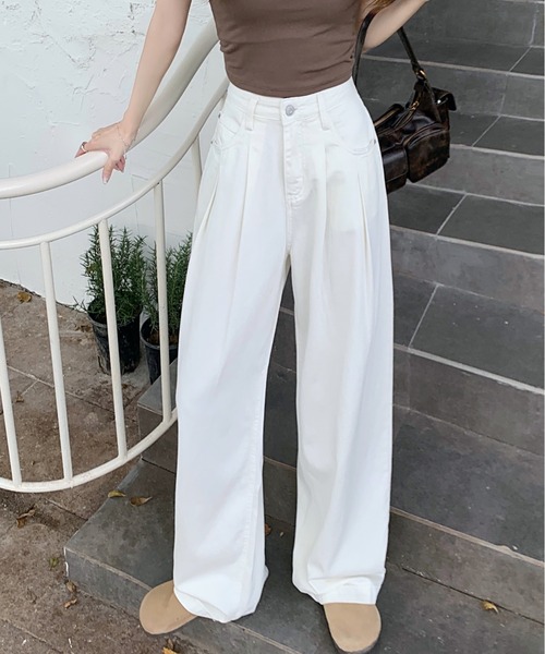 FREE STYLISTS(フリー スタイリスト)の「YUGA_YGMC ハイウエスト タックワイドレングスデニムパンツ(デニムパンツ・レディース・ブルー/ライトブルー/ホワイト・L/XL/S/M)」の6枚目の写真
