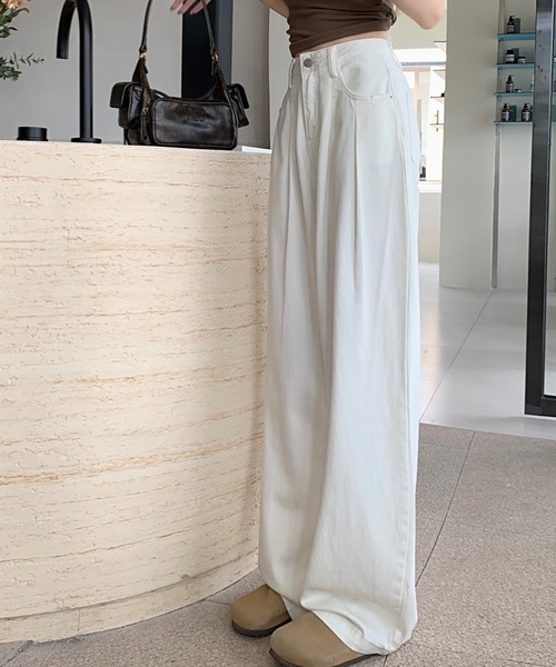 FREE STYLISTS(フリー スタイリスト)の「YUGA_YGMC ハイウエスト タックワイドレングスデニムパンツ(デニムパンツ・レディース・ブルー/ライトブルー/ホワイト・L/XL/S/M)」の8枚目の写真