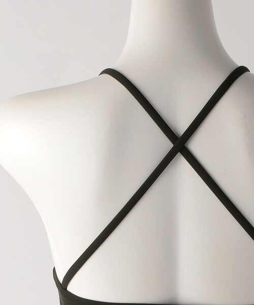 TAARA clothing（タアラクロージング）の「＜TAARA＞STRAP CROP TOP/スイムウエア（水着・レディース・ブラック/パープル・S）」の11枚目の写真