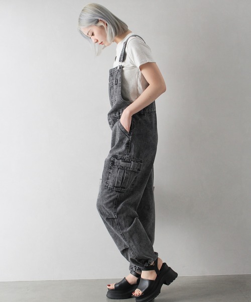 SpRay（スプレイ）の「デニムカーゴサロペット（サロペット/オーバーオール・レディース・ブラック系その他/ブルー系その他2/ブルー系その他・FREE）」の9枚目の写真