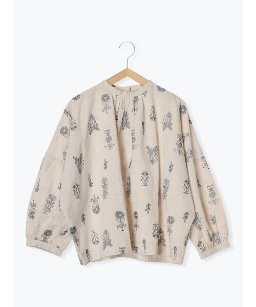 TSUHARU by Samansa Mos2（ツハルバイサマンサモスモス）の「綿麻平織総柄刺繍ブラウス（シャツ/ブラウス・レディース・ブルー/キナリ・F）」の2枚目の写真