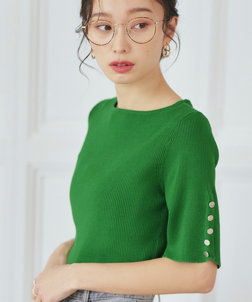 RUIRUE BOUTIQUE(ルイルエブティック)の「洗える UVカット | 選べるデザインボタンハーフスリーブリブサマーニット半袖 | ボートネック トップス リブニット ベーシック シンプル メタルボタン パールボタン(ニット/セーター・レディース・ネイビー/ブルー系1/ブラウン/グリーン/ブラック系1/アイボリー系1/ブラック/ライトグレー系1・M/L)」の18枚目の写真