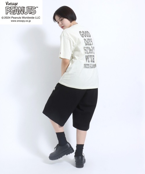 PEANUTS(ピーナッツ)の「「ユニセックス」FRUIT OF THE LOOM×PEANUTS コラボ スヌーピーヴィンテージキャラクタープリント半袖Tシャツ メンズ レディース(Tシャツ/カットソー・レディース・アイボリー/サックスブルー・M/L/S)」の9枚目の写真