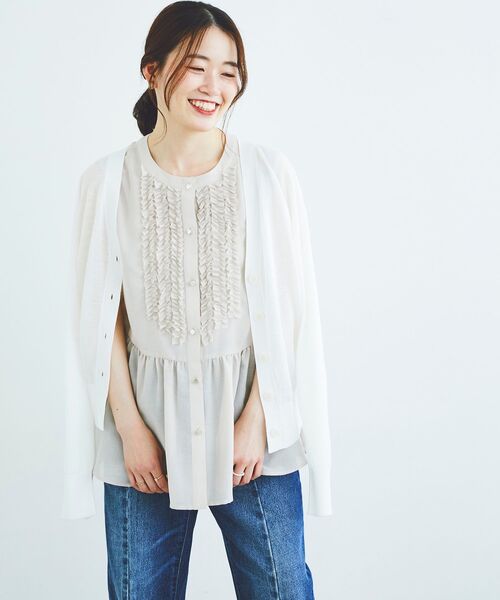 le.coeur blanc（ルクールブラン）の「フロントフリルペプラムブラウス（シャツ/ブラウス・レディース・アイボリー/ブラック・38）」の19枚目の写真