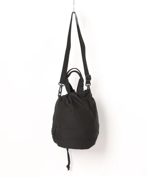 Arnold Palmer(アーノルドパーマー)の「アンブレラキルト 2WAY 巾着 シェア ショルダーバッグ(ショルダーバッグ・レディース・カーキ/グレイッシュベージュ/ブラック・F)」の4枚目の写真