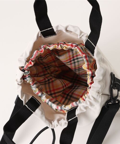 Arnold Palmer(アーノルドパーマー)の「アンブレラキルト 2WAY 巾着 シェア ショルダーバッグ(ショルダーバッグ・レディース・カーキ/グレイッシュベージュ/ブラック・F)」の7枚目の写真