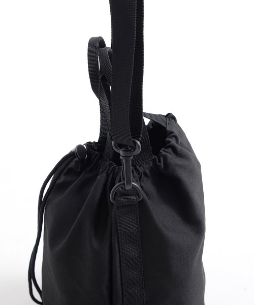 Arnold Palmer(アーノルドパーマー)の「アンブレラキルト 2WAY 巾着 シェア ショルダーバッグ(ショルダーバッグ・レディース・カーキ/グレイッシュベージュ/ブラック・F)」の15枚目の写真