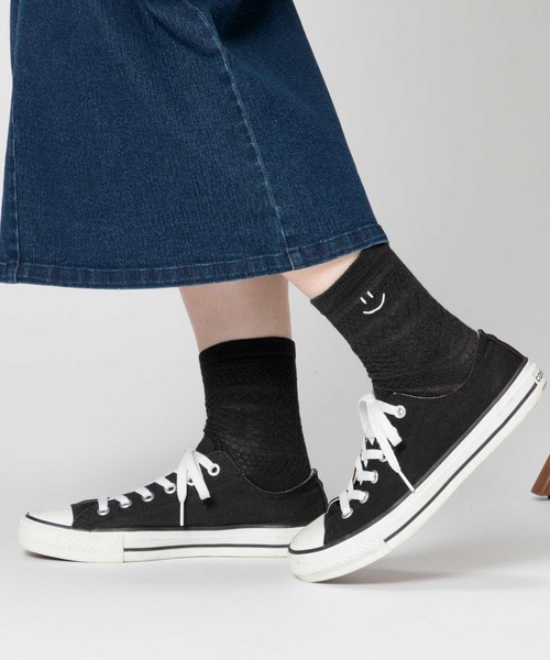 Right-on（ライトオン）の「【BASIC SOCKS】スマイルフロート ソックス（ソックス/靴下・レディース・ブラウン/ブラック・フリー）」の4枚目の写真